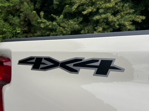 New 2026 Chevrolet Silverado 2500 Custom w/ Custom Value Package AWD/4WD image 38