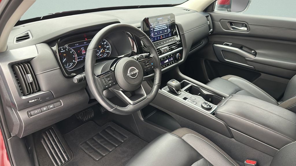 Used 2024 Nissan Pathfinder SL AWD/4WD image 11