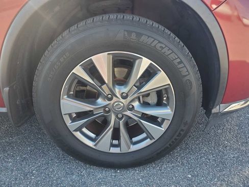 Used 2017 Nissan Murano S w/ Navigation Package image 4