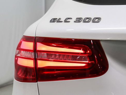 Used 2018 Mercedes-Benz GLC 300 image 11