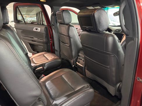 Used 2014 Ford Explorer XLT w/ Equipment Group 202A image 15