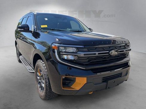 Certified 2025 Ford Expedition Tremor image 2