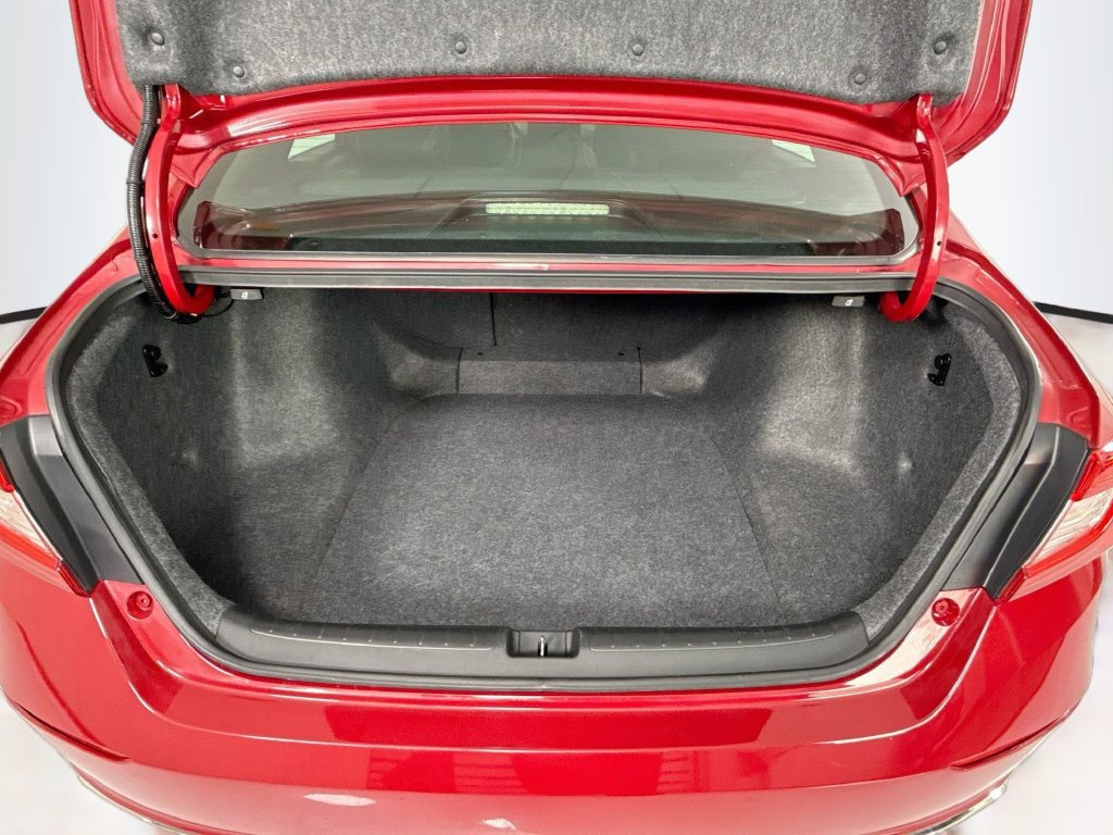 Certified 2018 Honda Accord Sport image 28