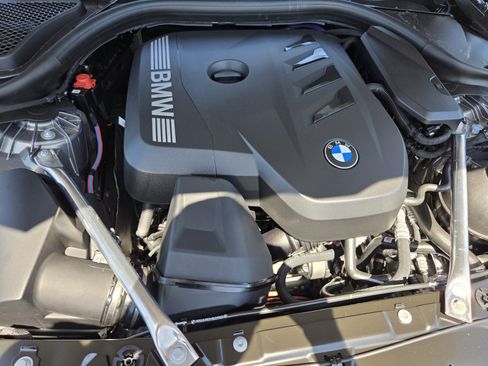 Used 2027 BMW 530i w/ Premium Package RWD image 18