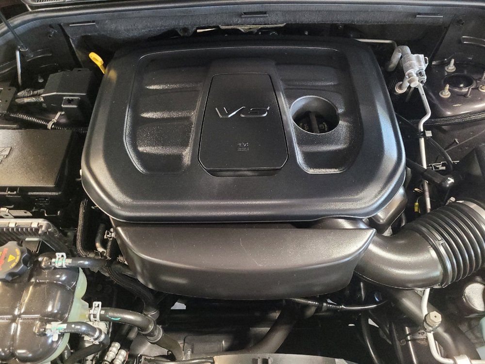 Used 2021 Jeep Grand Cherokee Laredo AWD/4WD image 30