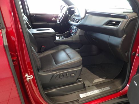 Used 2023 Chevrolet Tahoe RST w/ Luxury Package AWD/4WD image 27