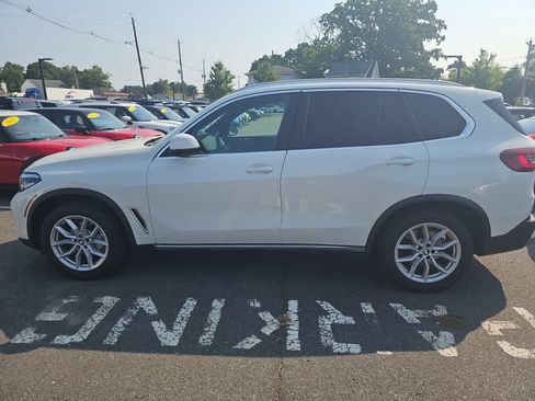 Used 2022 BMW X5 xDrive40i w/ Parking Assistance Package AWD/4WD image 4
