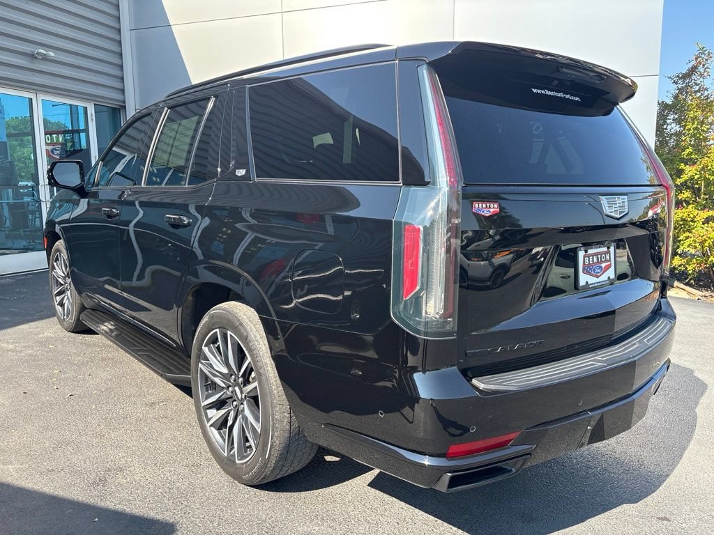 Used 2022 Cadillac Escalade Sport Platinum AWD/4WD image 4