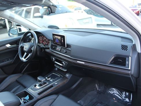 Used 2018 Audi Q5 2.0T Premium Plus image 22