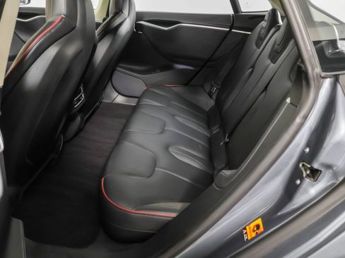 Used 2014 Tesla Model S RWD image 33