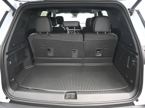 New 2026 Chevrolet Traverse LT w/ Driver Confidence Package FWD image 27