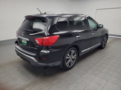 Used 2017 Nissan Pathfinder Platinum FWD image 9