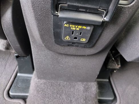 Used 2017 Ford Escape Titanium w/ Canadian Touring Package AWD/4WD image 25