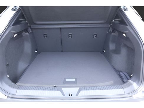 Used 2023 Volkswagen ID.4 Pro AWD/4WD image 17