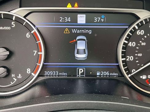 Used 2023 Nissan Altima 2.0 SR image 28