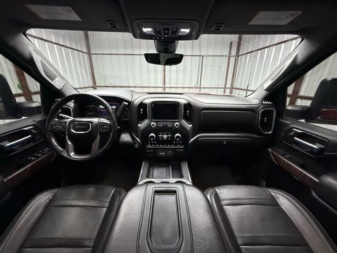 Used 2020 GMC Sierra 3500 Denali w/ Denali Ultimate Package image 18