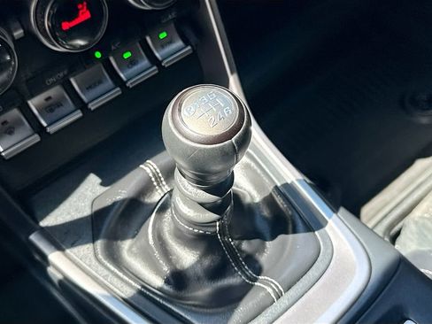 Used 2024 Toyota GR86 Premium image 16