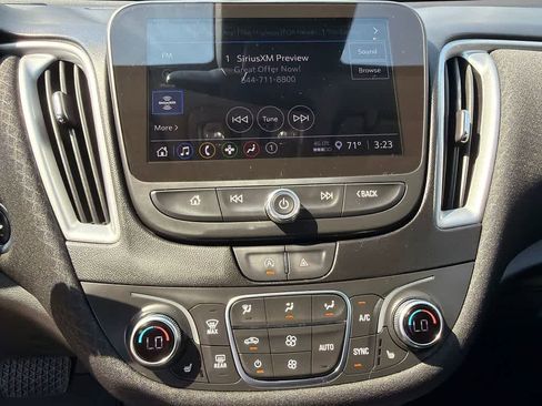 Used 2024 Chevrolet Malibu LT FWD image 25