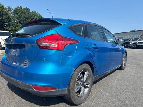 Used 2016 Ford Focus SE FWD image 5