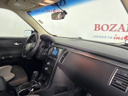 Used 2019 Ford Flex SEL w/ Equipment Group 202A FWD image 17