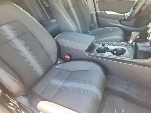 Certified 2025 Honda Civic Sport image 15
