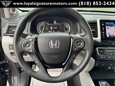 Used 2016 Honda Pilot Touring image 31