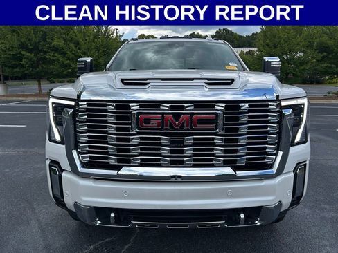 Used 2024 GMC Sierra 2500 Denali w/ Denali Reserve Package AWD/4WD image 13