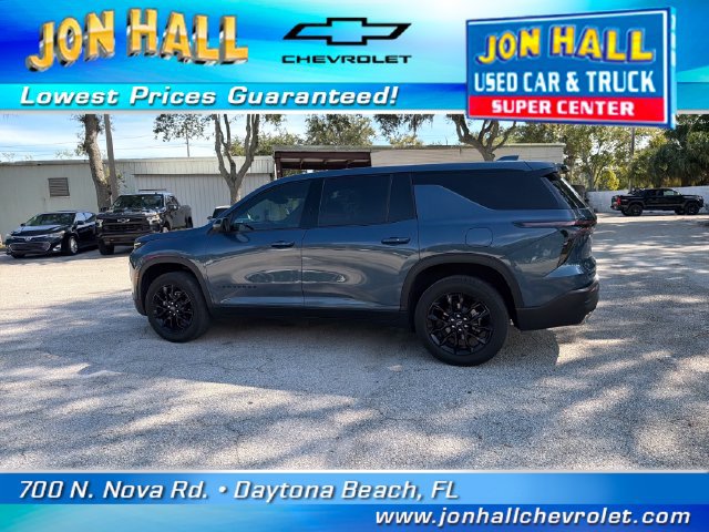 Used 2024 Chevrolet Traverse LS w/ Midnight/Sport Edition AWD/4WD image 5