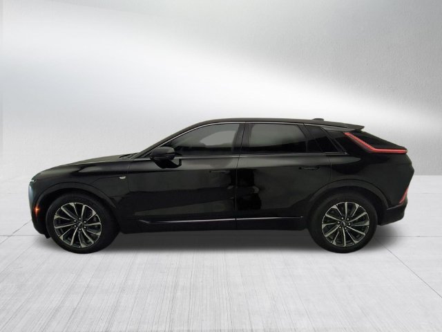 Used 2024 Cadillac Lyriq Sport w/ LPO, Floor Liner Package AWD/4WD image 8