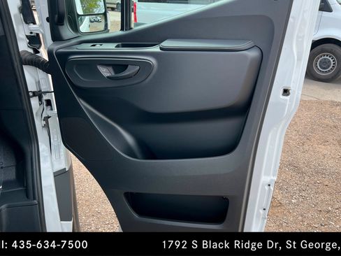 Used 2026 Mercedes-Benz Sprinter 2500 image 18
