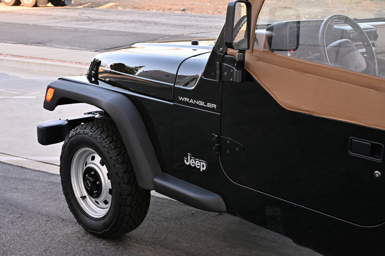 Used 1998 Jeep Wrangler SE AWD/4WD image 32
