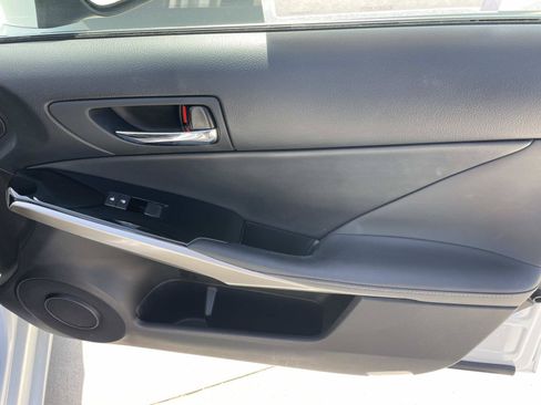 Used 2015 Lexus IS 250 RWD image 21