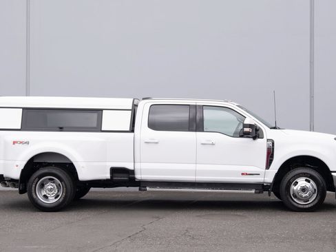 Used 2023 Ford F350 Lariat AWD/4WD image 29
