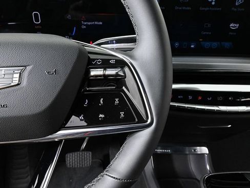 New 2025 Cadillac Lyriq Sport image 11