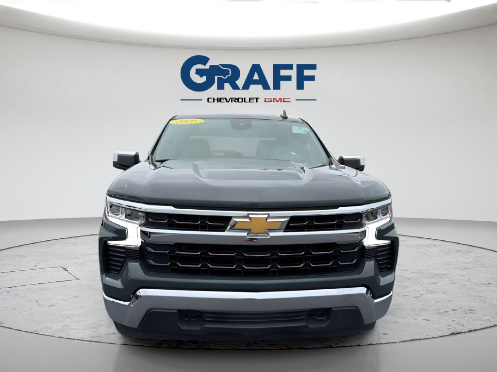 Used 2025 Chevrolet Silverado 1500 LT AWD/4WD image 13