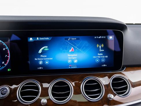 Used 2023 Mercedes-Benz E 450 4MATIC Sedan image 23