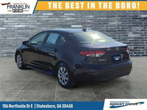 Used 2025 Toyota Corolla LE FWD image 3