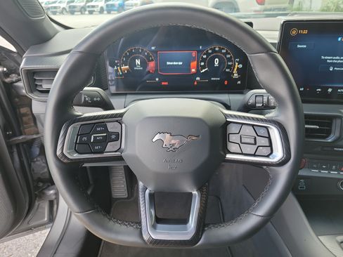 Used 2025 Ford Mustang GT RWD image 22