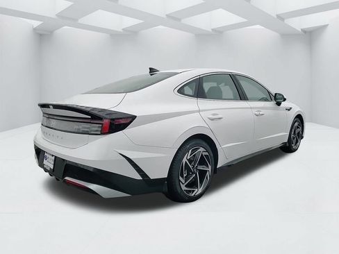 New 2026 Hyundai Sonata SEL FWD image 5