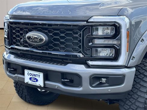 New 2025 Ford F250 Lariat w/ Lariat Ultimate Package image 46