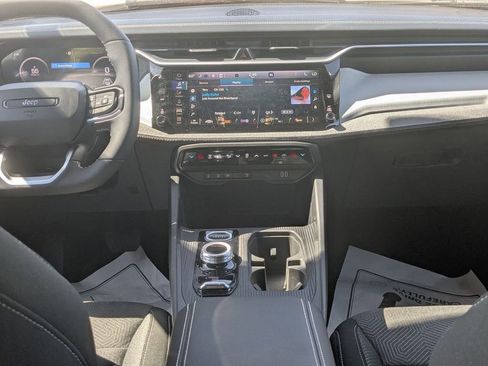 New 2026 Jeep Cherokee Laredo AWD/4WD image 26
