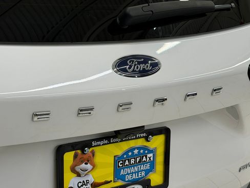 Used 2022 Ford Escape SE w/ SE Sport Appearance Package AWD/4WD image 34