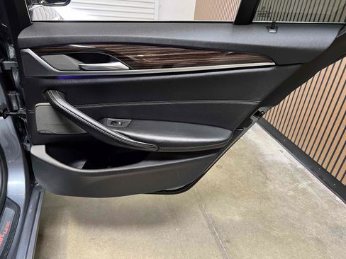 Used 2017 BMW 540i xDrive AWD/4WD image 76