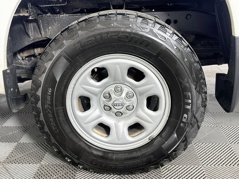 Used 2023 Nissan Frontier S w/ Technology Package AWD/4WD image 35