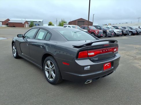 Used 2013 Dodge Charger SXT Plus image 3