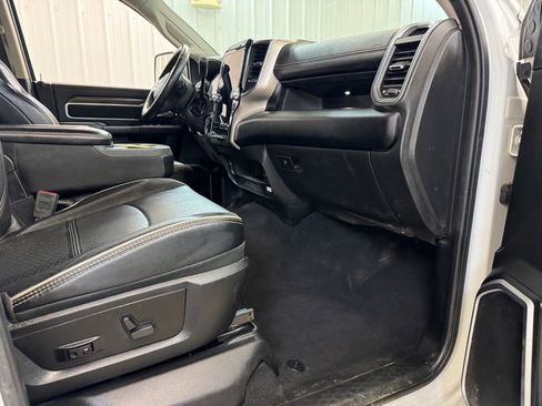 Used 2024 RAM 2500 Laramie image 25