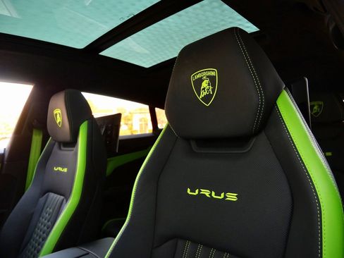 Used 2023 Lamborghini Urus S image 20
