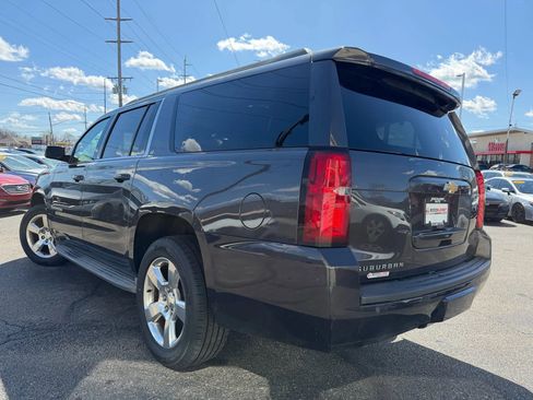 Used 2015 Chevrolet Suburban LT w/ Luxury Package image 10