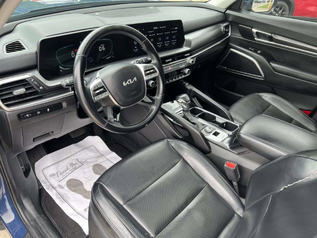 Used 2024 Kia Telluride S w/ S Sunroof Package FWD image 7