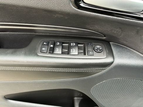 Used 2023 Dodge Durango SXT image 19